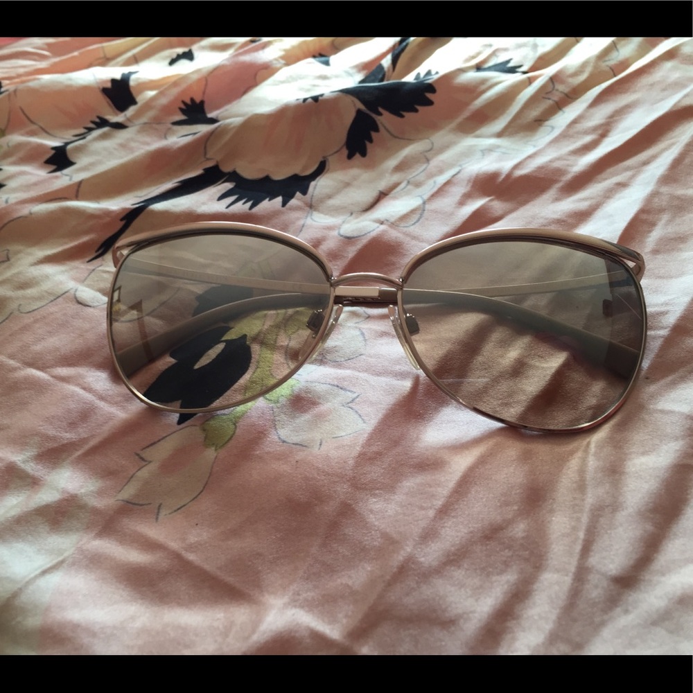 Mirror Cat eye Burberry SunGlasses